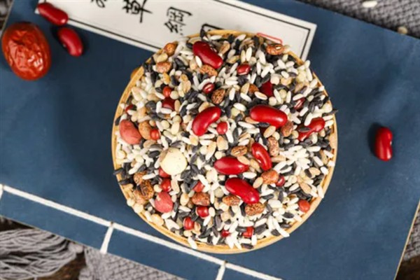 五谷杂粮粥怎么做，将材料洗净浸泡后再煮熟调味