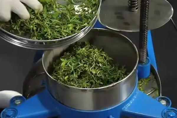 茶叶加工机械的保养和维修方法，杀青机的链条松动后可以去掉几节