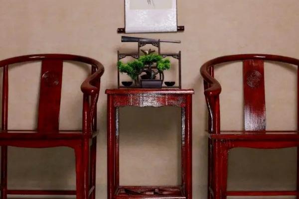 门不离五床不离七棺不离八的含义，五字象征五福临门的含义