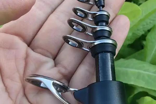 矶竿和路亚的区别,适用范围、垂钓鱼种均不同
