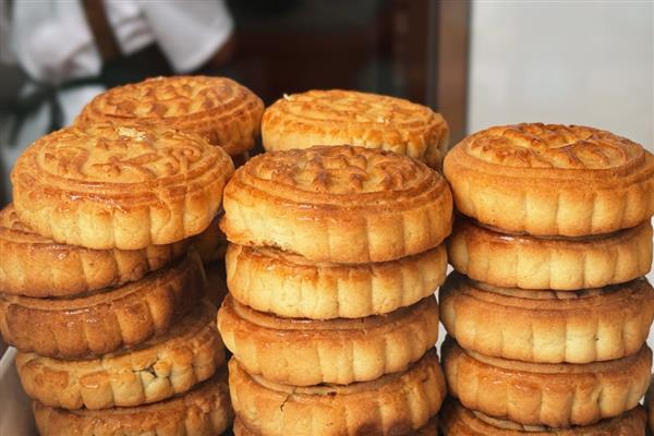 月饼按产地可分为哪些，具有京式月饼、港式月饼、广式月饼等种类