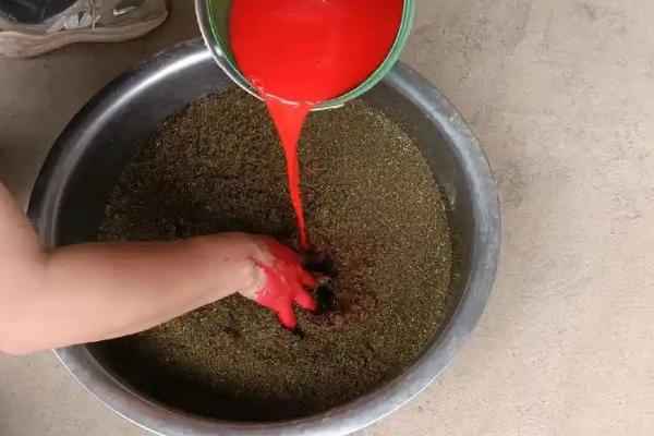 白菜软腐病怎么防治，播种前要对种子和田块消毒