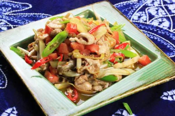 芭蕉芋有什么用途，可以制淀粉、酿酒等