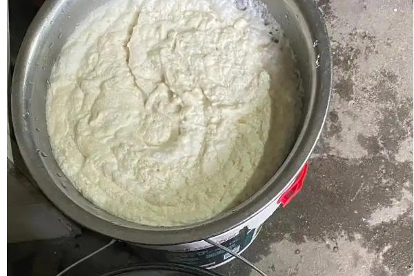 腐竹的六大制作步骤，先选豆去皮