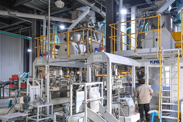 农村适合发展什么利润高投资小的加工厂，饲料加工、编织品加工、纸巾加工等项目值得考虑