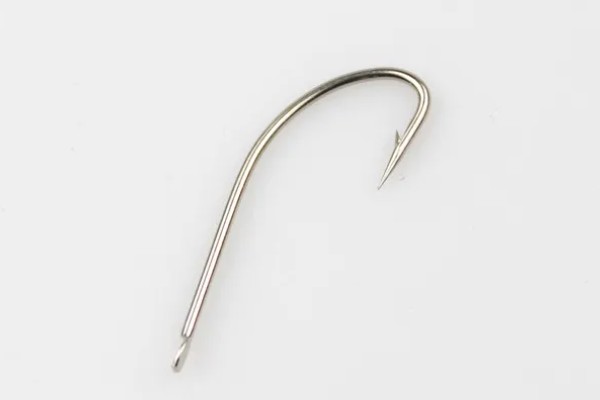 6号丸世鱼钩等于几号袖钩,尺寸上看和袖钩5号钩差不多