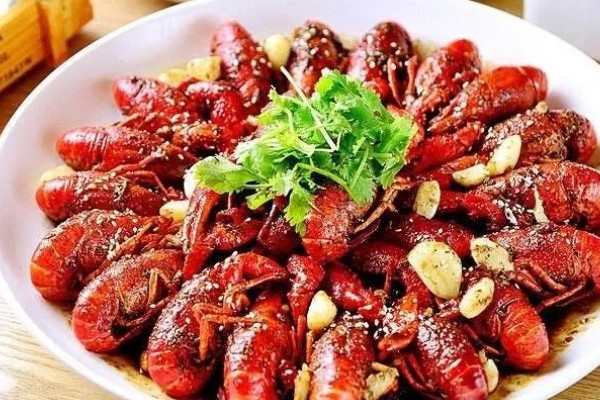 冬天为什么不吃小龙虾，因为冬天小龙虾口感差