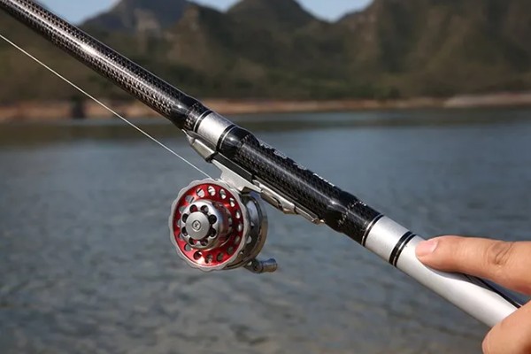 谷麦竿是什么，是指谷麦钓法用的鱼竿