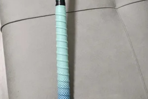 轻鸿鲤的简介,是一款碳素鲤鱼竿