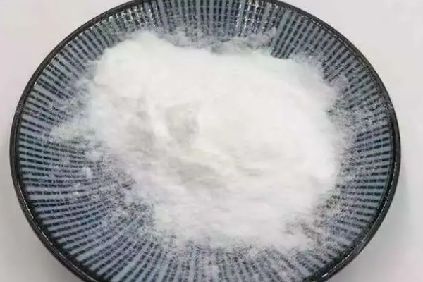 哪个季节适合用甜菜碱钓鱼，春秋季节是适宜使用时间