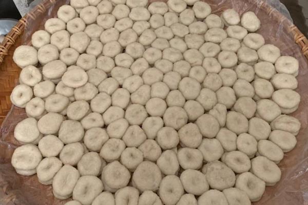邵阳县的土特产，河伯岭土猪腊肉深受消费者喜爱