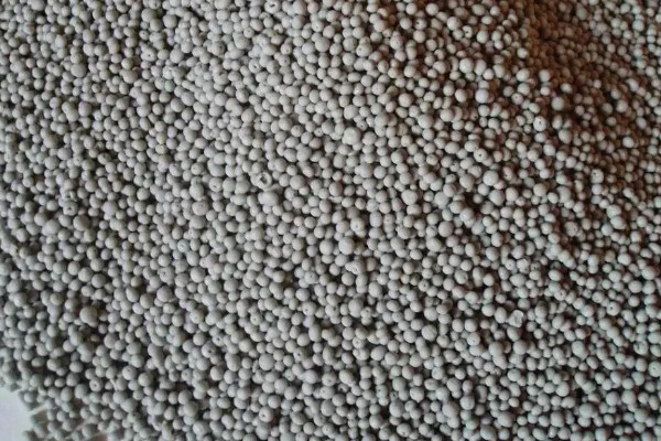 微生物化肥与化肥之间的关系，属于互补、相辅相成的关系