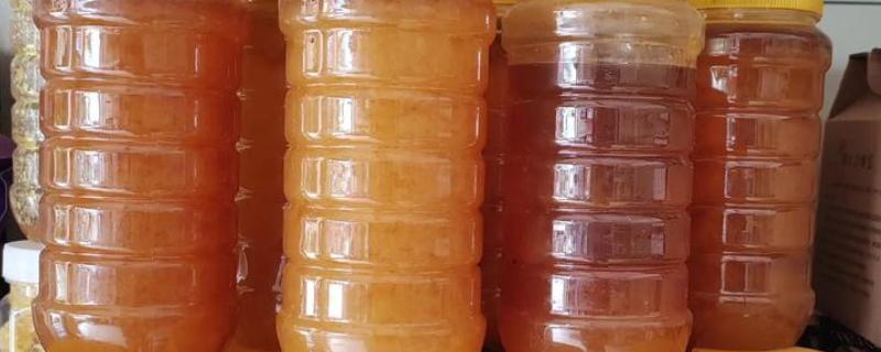 蜂蜜怎么鉴别真假，可根据气味和颜色来辨别