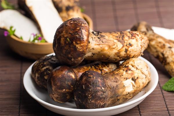 松茸的价格多少，普通松茸大约为100-300元/斤