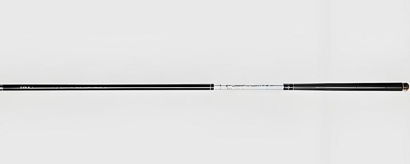轻鸿鲤的简介，是一款碳素鲤鱼竿