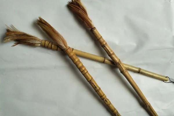 鸡毛能做什么，可以做成鸡毛毽子、装饰品等