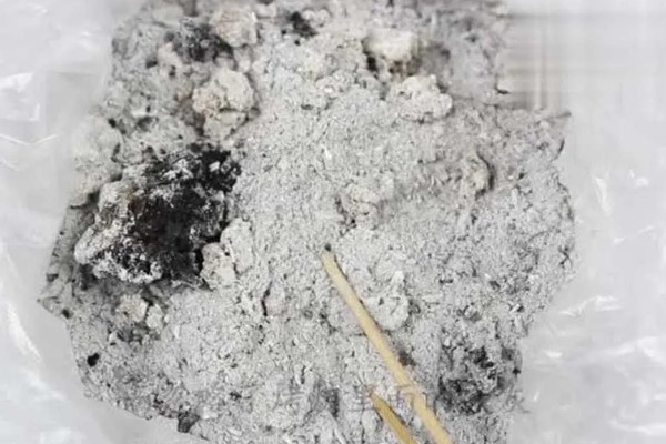 木炭灰是酸性的吗,木炭灰是碱性肥料