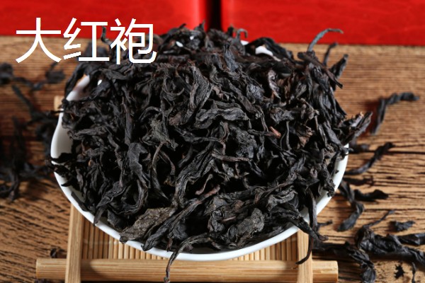 乌龙茶与黄茶的区别，制作工艺和茶汤颜色均不同