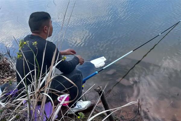 1号新关东钩能钓多小的鱼,最小可以钓半斤的鲫鱼