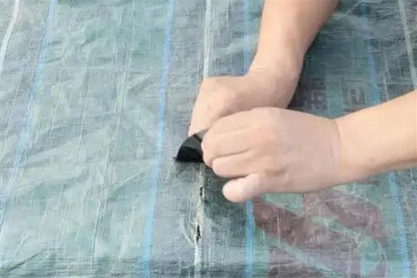 修补破损农膜的方法,以下6种方式酌情选择