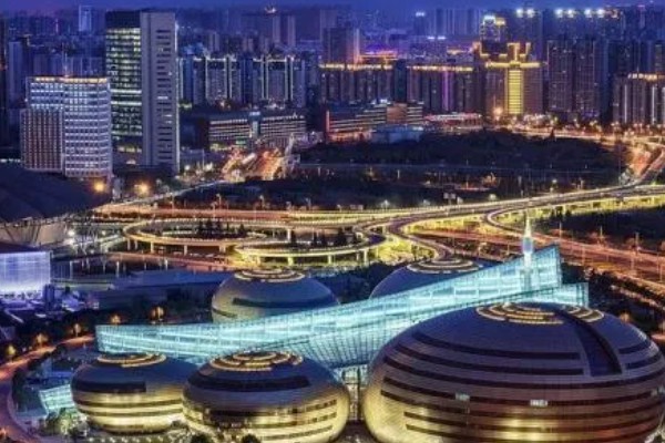 河南的土特产,有汴梁西瓜、原阳大米等