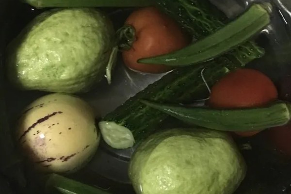 如何清除蔬菜上面的残留农药，以下6种方式均有效果