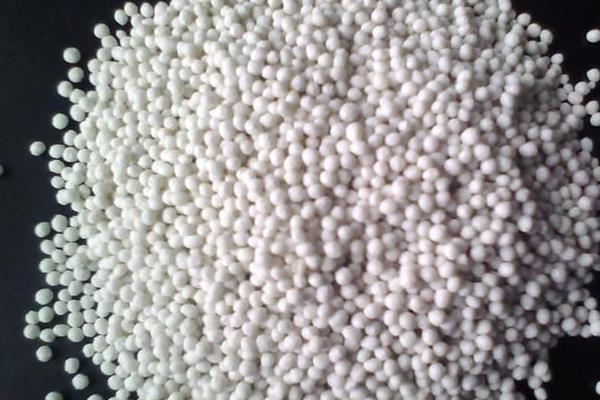 百合花凋谢后如何养护，取出种球放入湿沙或冰箱内保存