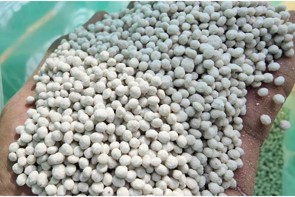 复合肥是哪种肥料，属于无机化肥