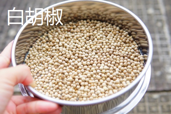 胡椒怎么加工，黑胡椒与白胡椒的加工方式不同