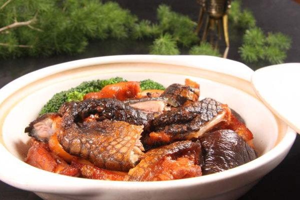 鳄鱼肉好不好吃，鳄鱼肉好吃