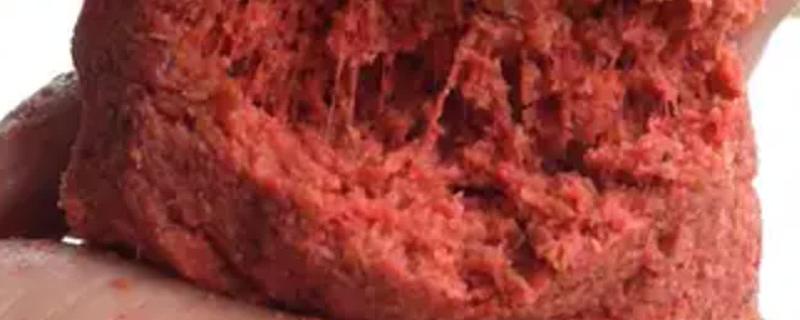 怎么配制专钓大鲫鱼的饵料，根据当前季节选择以下三个配方