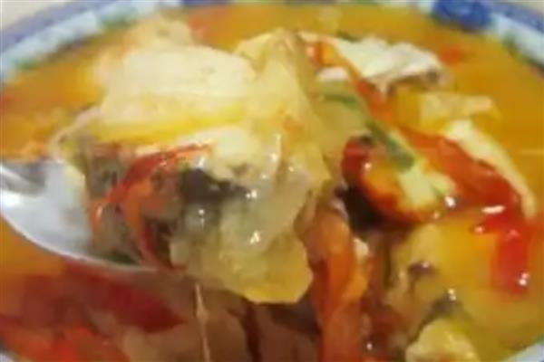 湖南祁东的特产,常见的有祁东酥脆枣、祁东草席等