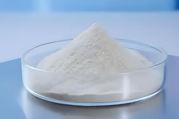 鸡有哪些饲料添加剂，常见的有维生素类添加剂、氨基酸类添加剂等