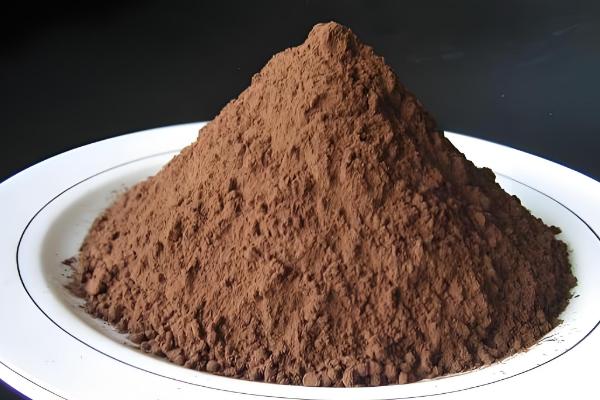 鸡有哪些饲料添加剂，常见的有维生素类添加剂、氨基酸类添加剂等