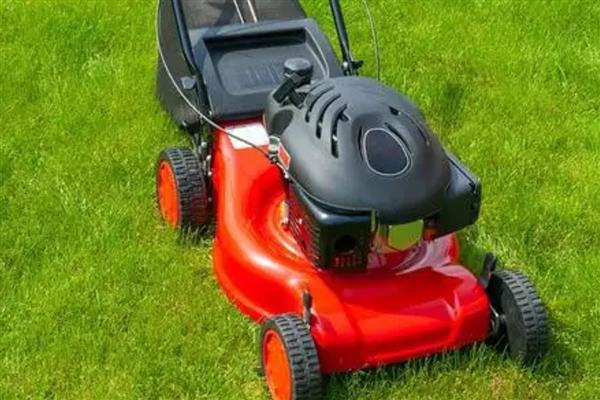 除草机怎么选择，可根据供电类型来选择