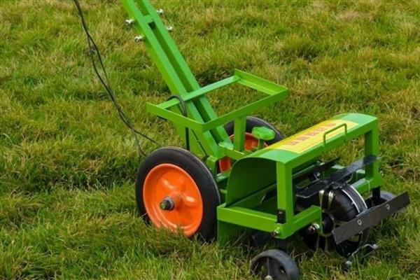 除草机怎么选择，可根据供电类型来选择