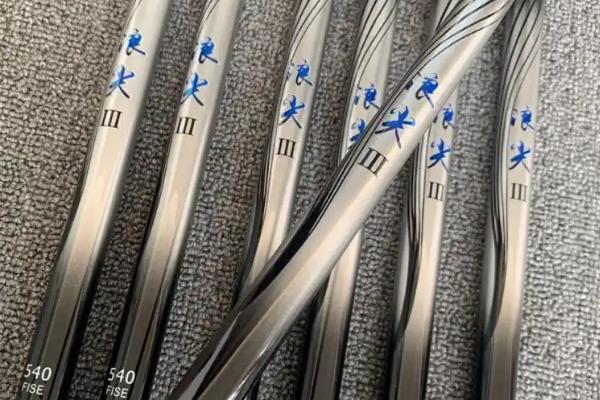 综合竿的简介，可以兼钓鲫鱼和鲤鱼