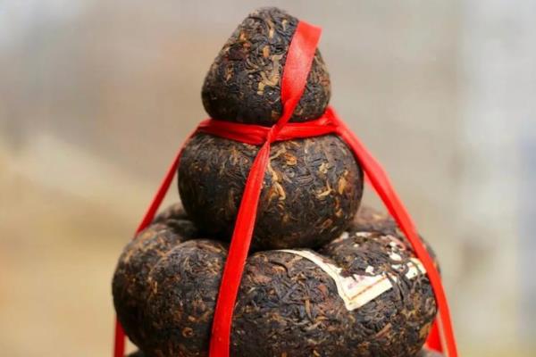 普洱茶有什么种类，分为饼茶、沱茶、砖茶等类型