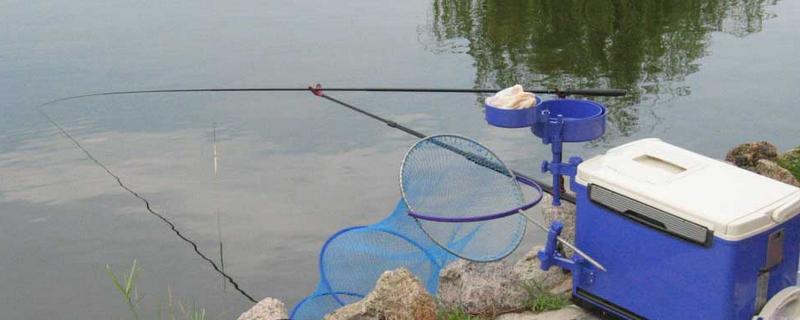 4H鱼竿与6H鱼竿的区别，前者的硬度为4级、后者的硬度为6级