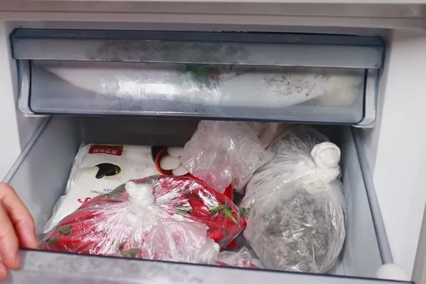 干辣椒要如何保存，注意一定要将袋口扎紧