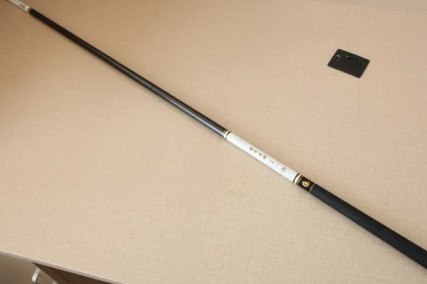 钓鱼竿品牌推荐，推荐光威、钓鱼王、迪佳等