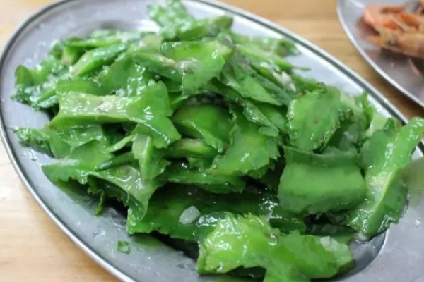 仙人掌的红色果实能不能吃，食用型仙人掌结出的果实可以吃