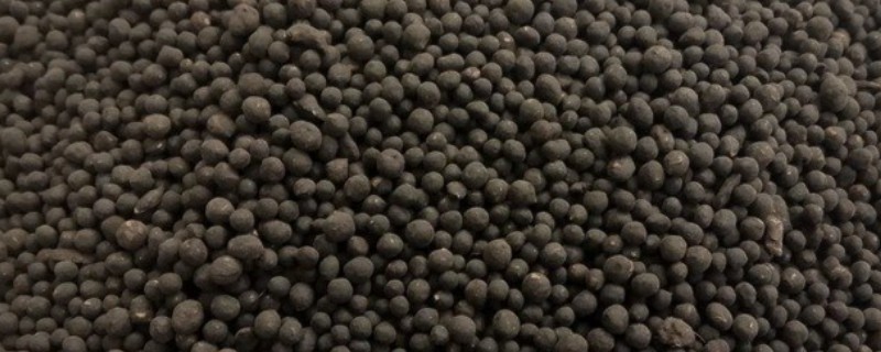 在肥料中添加腐植酸的作用，对磷肥和钾肥可以增效