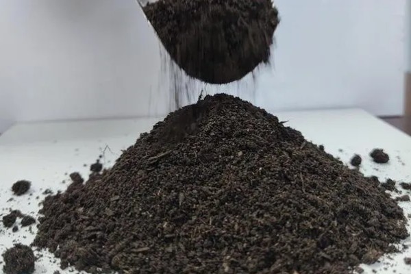 在肥料中添加腐植酸的作用,对磷肥和钾肥可以增效