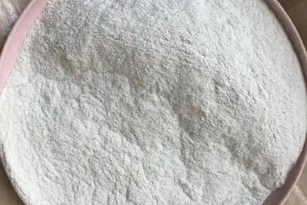 新疆玉米螟的防治方法，利用黑光灯、高压汞灯等诱杀