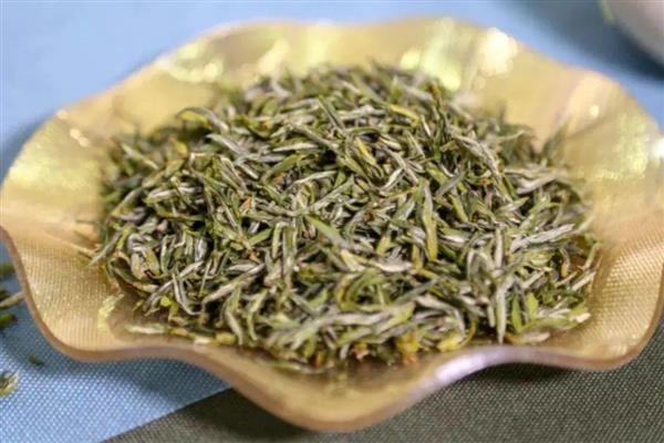 浙江嘉兴海盐县的特产，藕粉饺是消夏佳品
