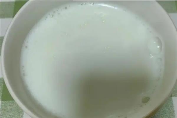过期牛奶用作肥料好吗，正确施用是可以的
