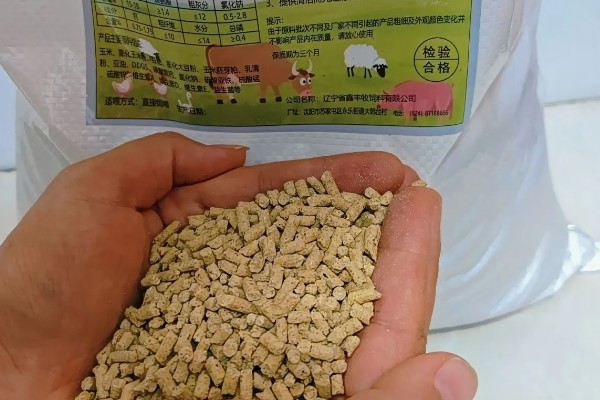 羊颗粒饲料怎么搭配,用玉米、棉籽粕等原料配制