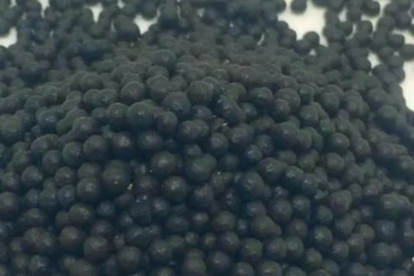 黑尿素的简介，是一种黑色锌腐酸尿素