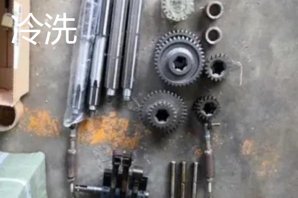农机小零件的保管方法,弹簧可以涂上油脂再装入塑料袋内保存